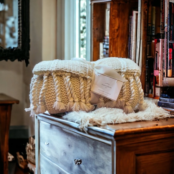 Pottery Barn Other - Pottery Barn Bryson Woven Knit Throw With Twisted Fringe- New with tags!